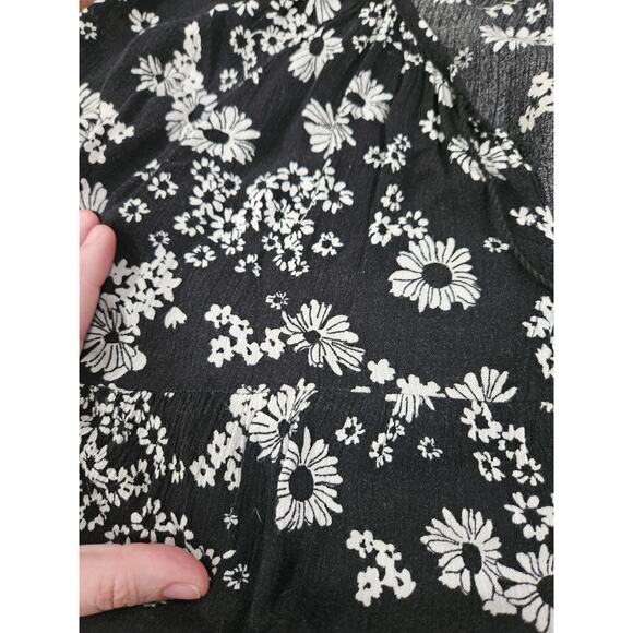 Y2k Babydoll Dark Black Floral V Neck Shirt Top Size M Old Navy Boho Bohemian - Picture 3 of 7